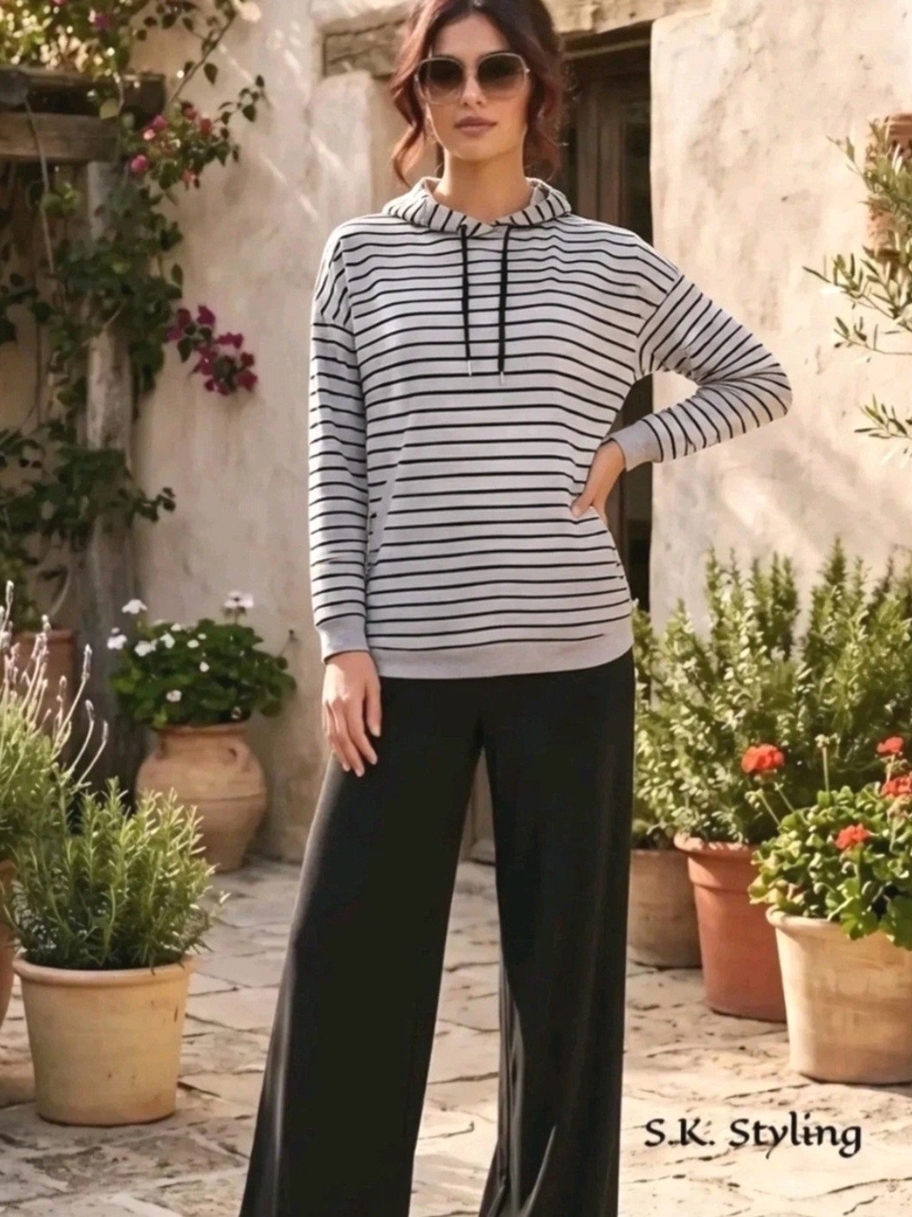 NEW BeachLunchLounge Terilyn Striped Hoodie Sweatshirt Top Pockets Drawstring M